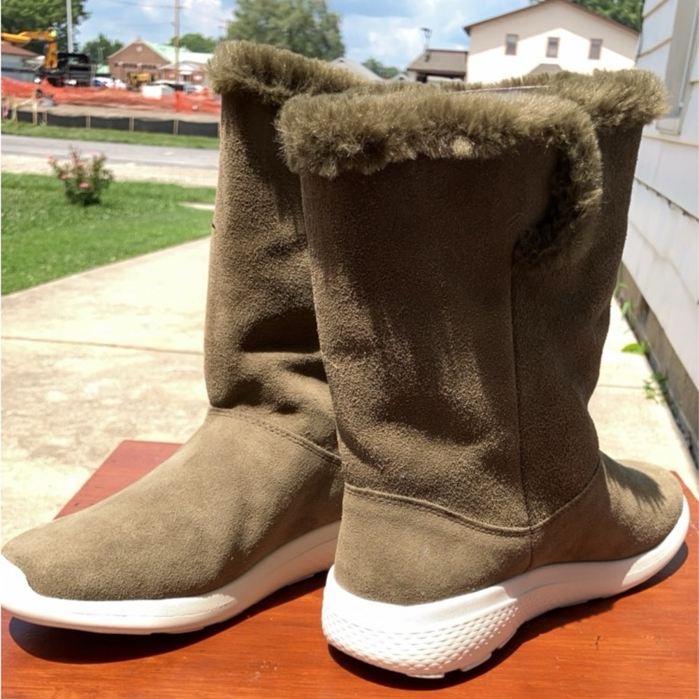 Bobs from sketchers boots